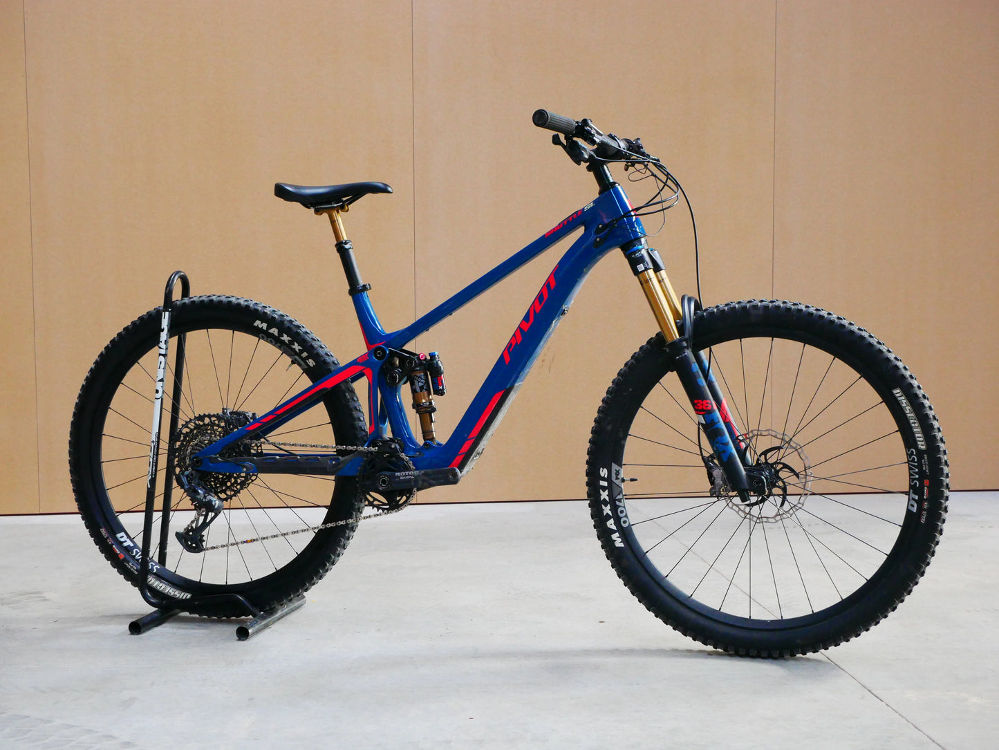 EX DEMO SHUTTLE SL PRO X01 Large